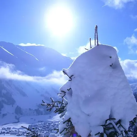 Tgesa Parde アパート セドルン